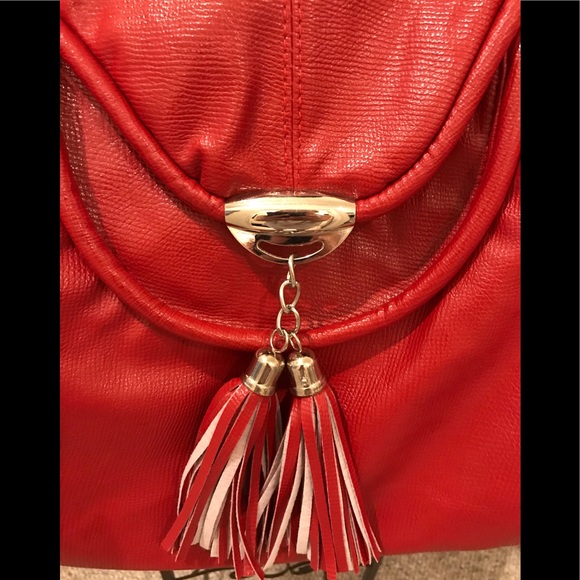 NEW RED TASSELS HOBO BAG - Picture 2 of 8